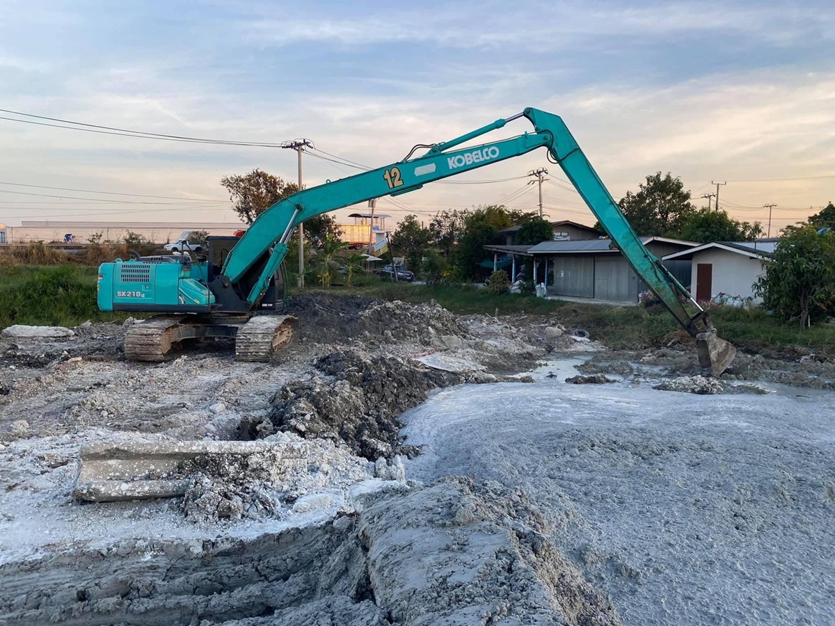 รับเหมาถมที่สมุทรปราการ ขุดคูลอกคลองสมุทรปราการ ให้เช่าเครืองจักกลหนักสมุทรปราการ รถแม็คโครให้เช่าสมุทรปราการ รถแบคโฮรับจ้างสมุทรปราการ Excavators for rent Samut Prakan. รับเหมาถมที่สมุทรปราการ ขุดคูลอกคลองสมุทรปราการ ให้เช่าเครืองจักกลหนักสมุทรปราการ รถแม็คโครให้เช่าสมุทรปราการ รถแบคโฮรับจ้างสมุทรปราการ Excavators for rent Samut Prakan.